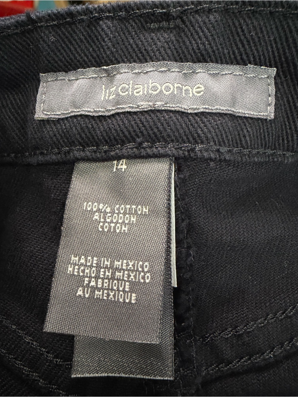 Liz Claiborne Black Denim Shorts Size 14 - Picture 3 of 4